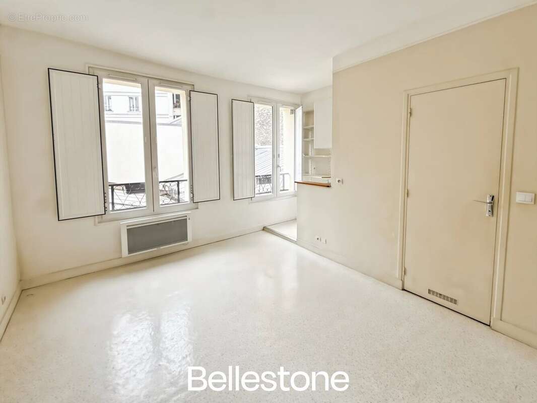 Appartement à PARIS-10E