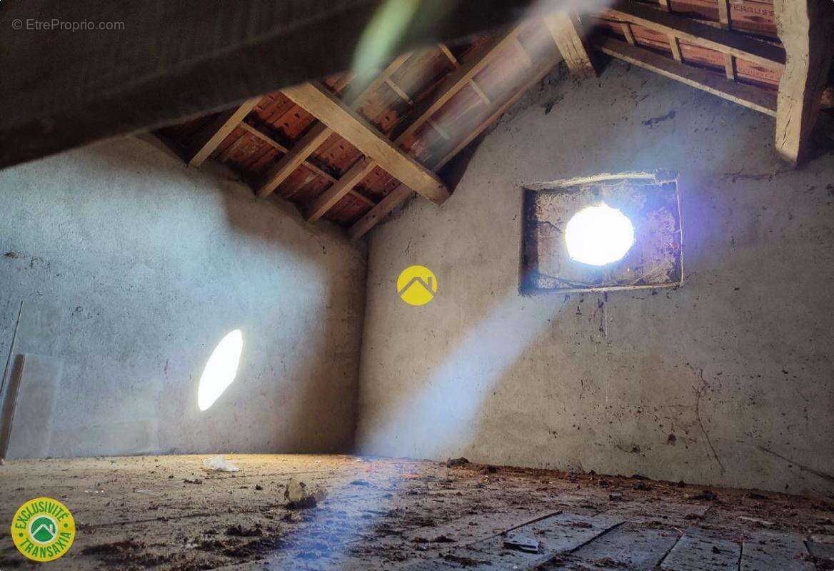 Maison à SAINT-MARTIN-D&#039;AUXIGNY