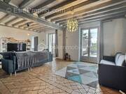 Appartement à JUZIERS