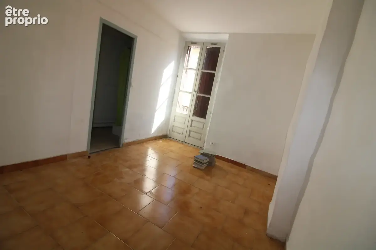 IMMEUBLE d'un total de 525 m2. - photo 19