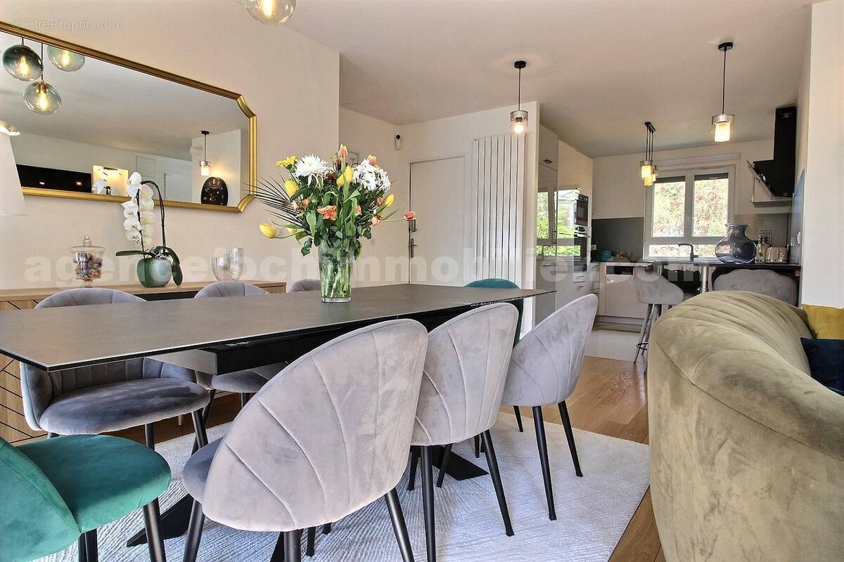 exposio_132234867 - Maison à SAINT-MAUR-DES-FOSSES