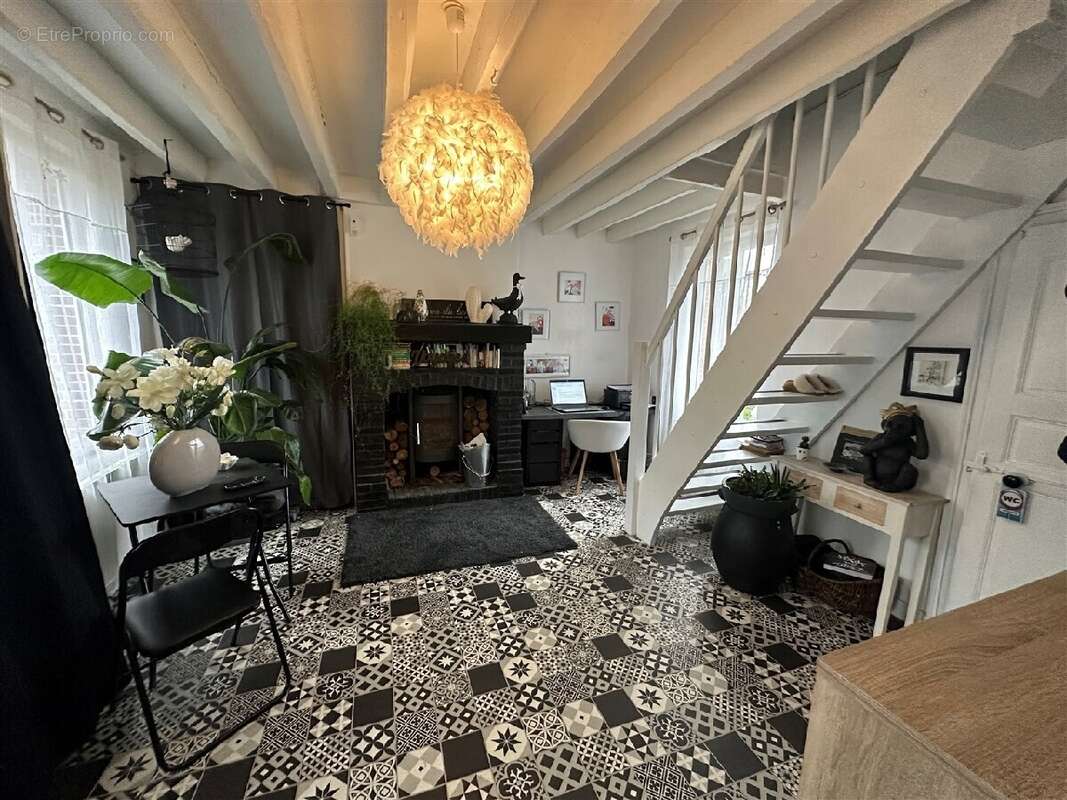 Maison à SAINT-LUBIN-DES-JONCHERETS