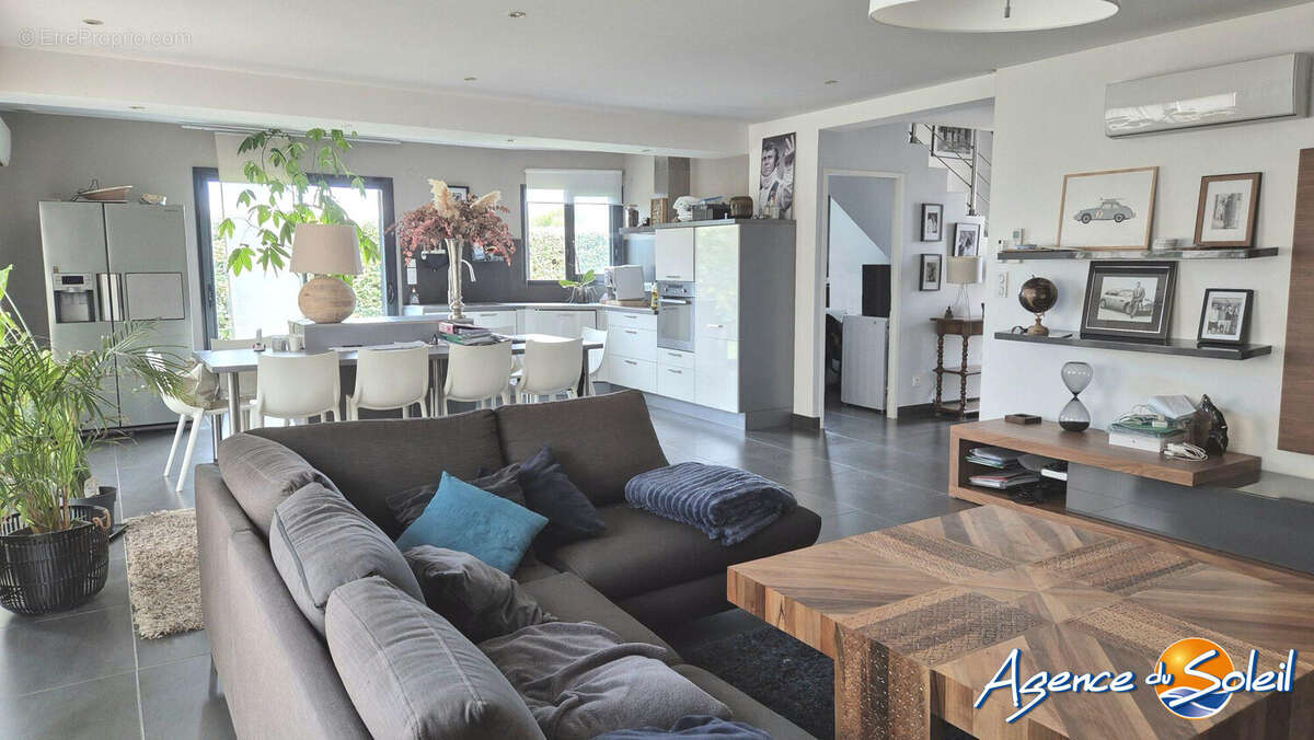 Maison à VILLENEUVE-DE-LA-RAHO