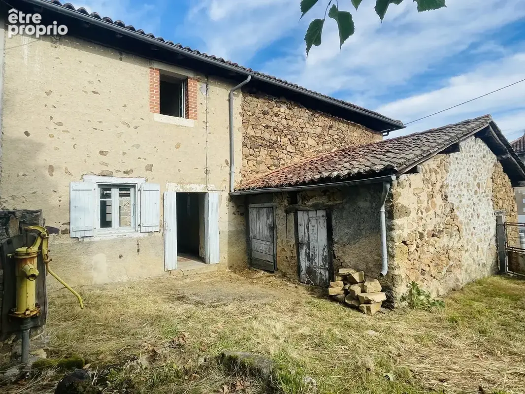 Maison 2 pièces 53 m² à vendre à Chabanais (16150) - photo 2