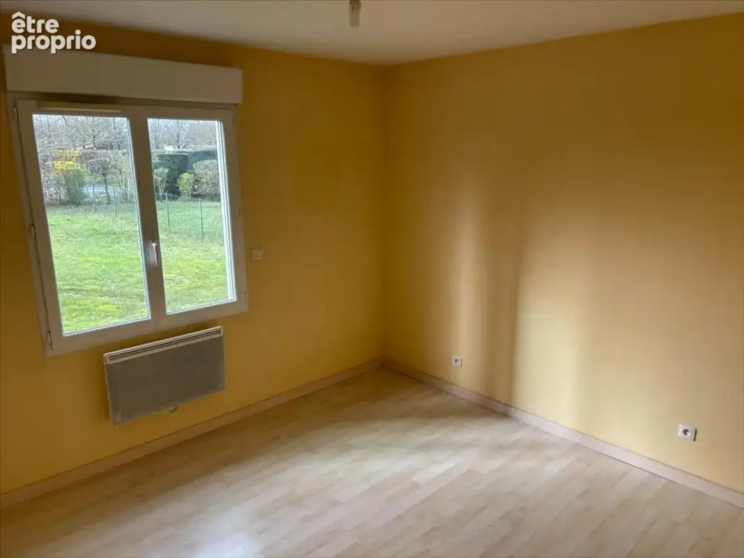 Maison 121 m² à Saint-Georges-Les-Baillargeaux  - photo 9