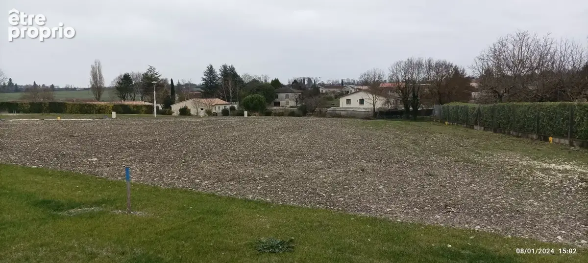 Terrain à BARRET