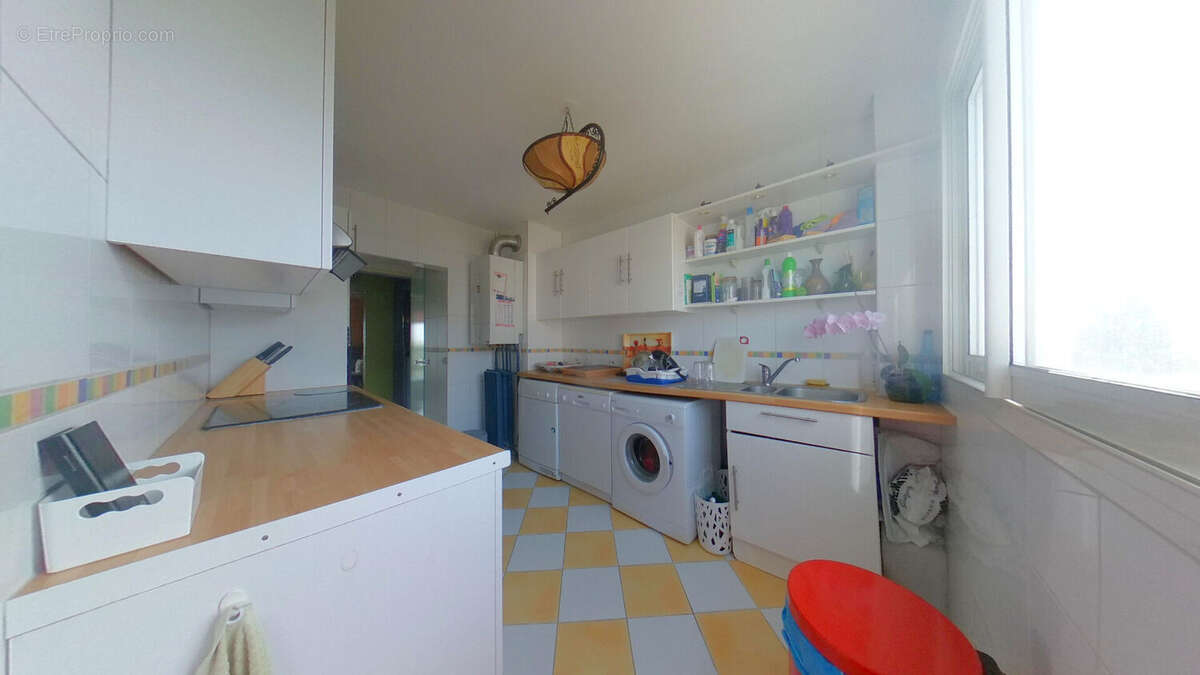 Appartement 3 pièces de 71 m² avec vue imprenable sur la Loire - photo 3