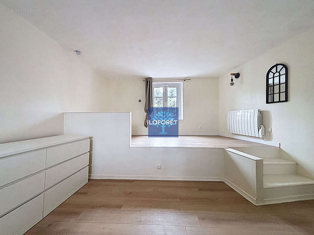 Appartement à VAUREAL