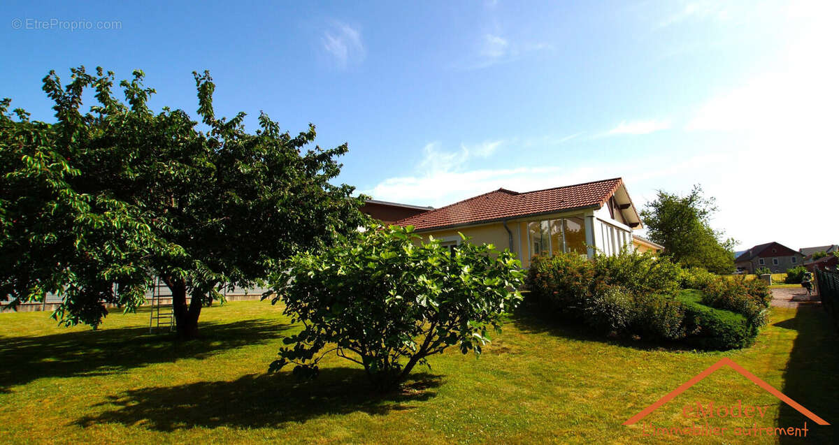 Maison à LE VAL-D&#039;AJOL