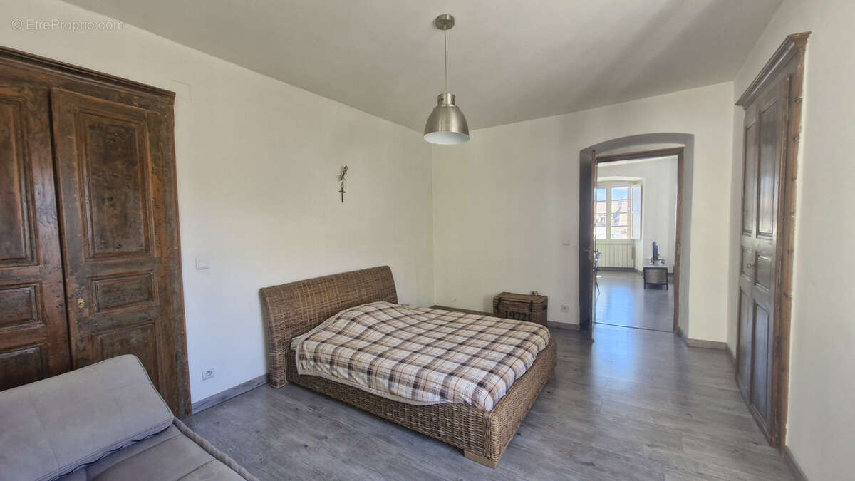 Appartement à CORTE