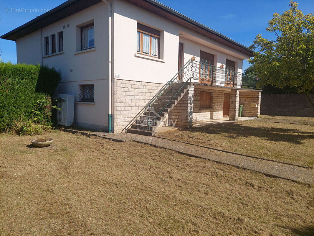 Maison à ETAIN