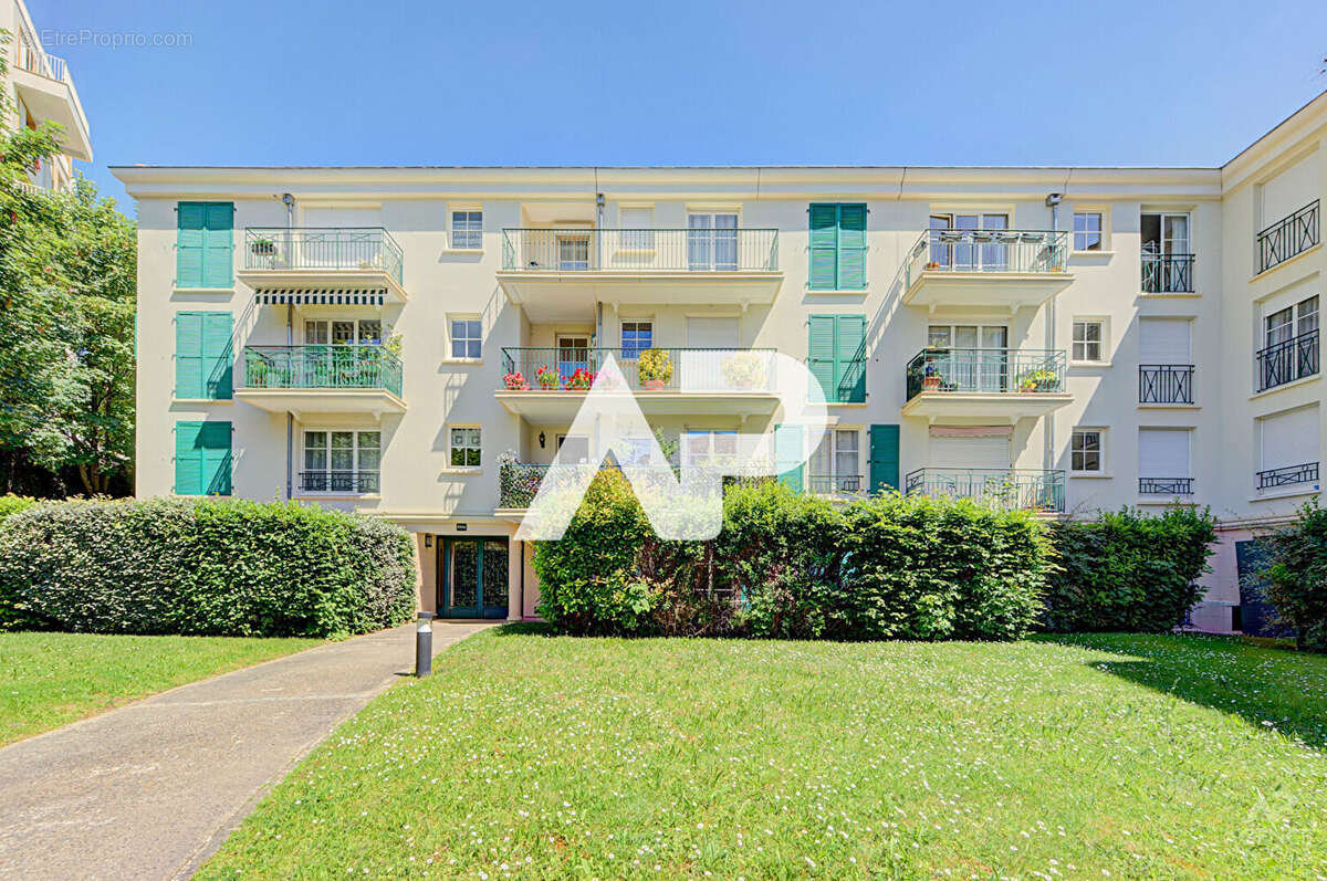 Appartement Rueil Malmaison 3 pièce(s) 82.49 m2 - photo 14