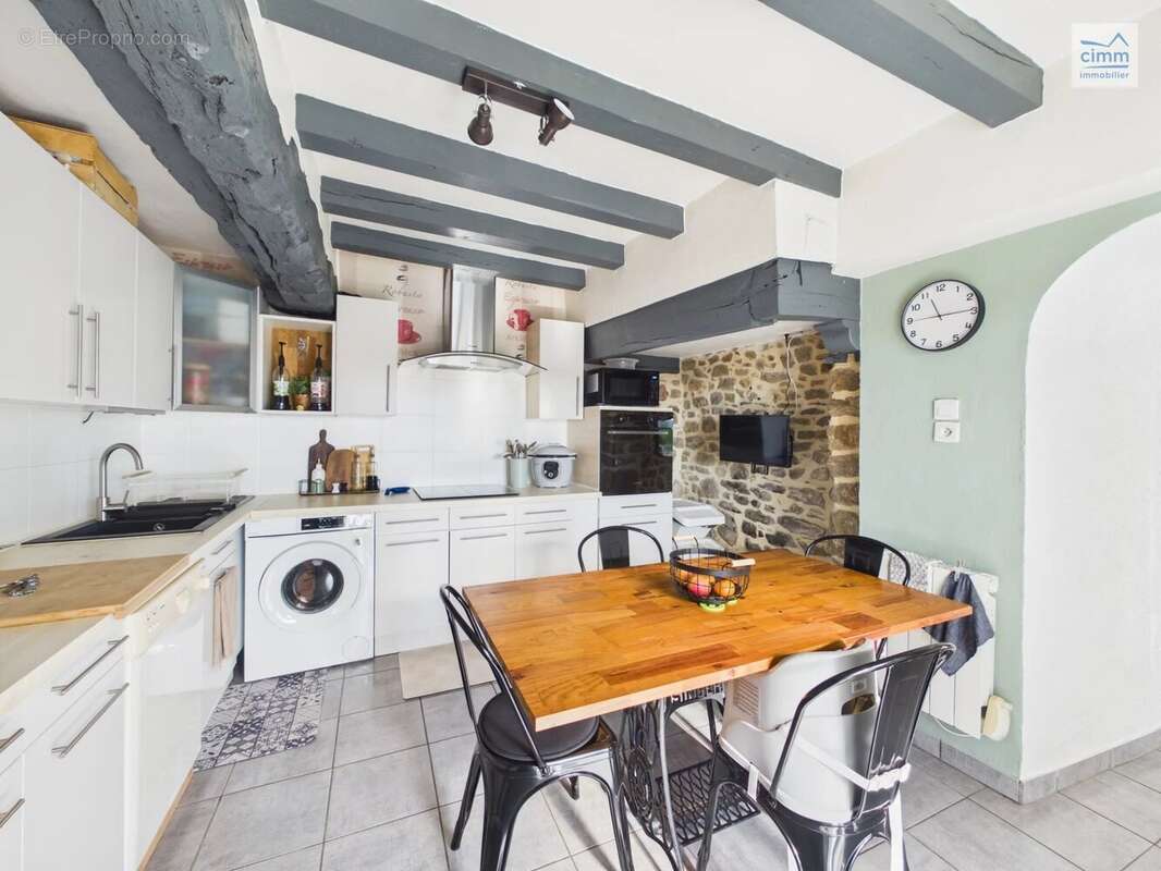 Maison à SAINT-SEGLIN