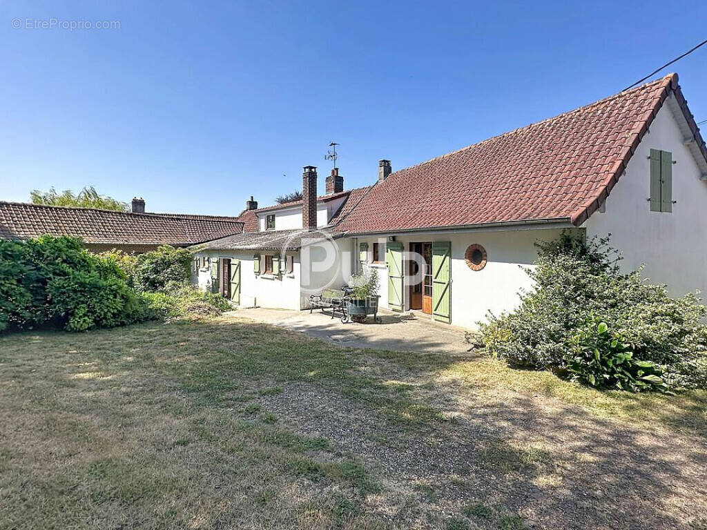 Maison à RAYE-SUR-AUTHIE