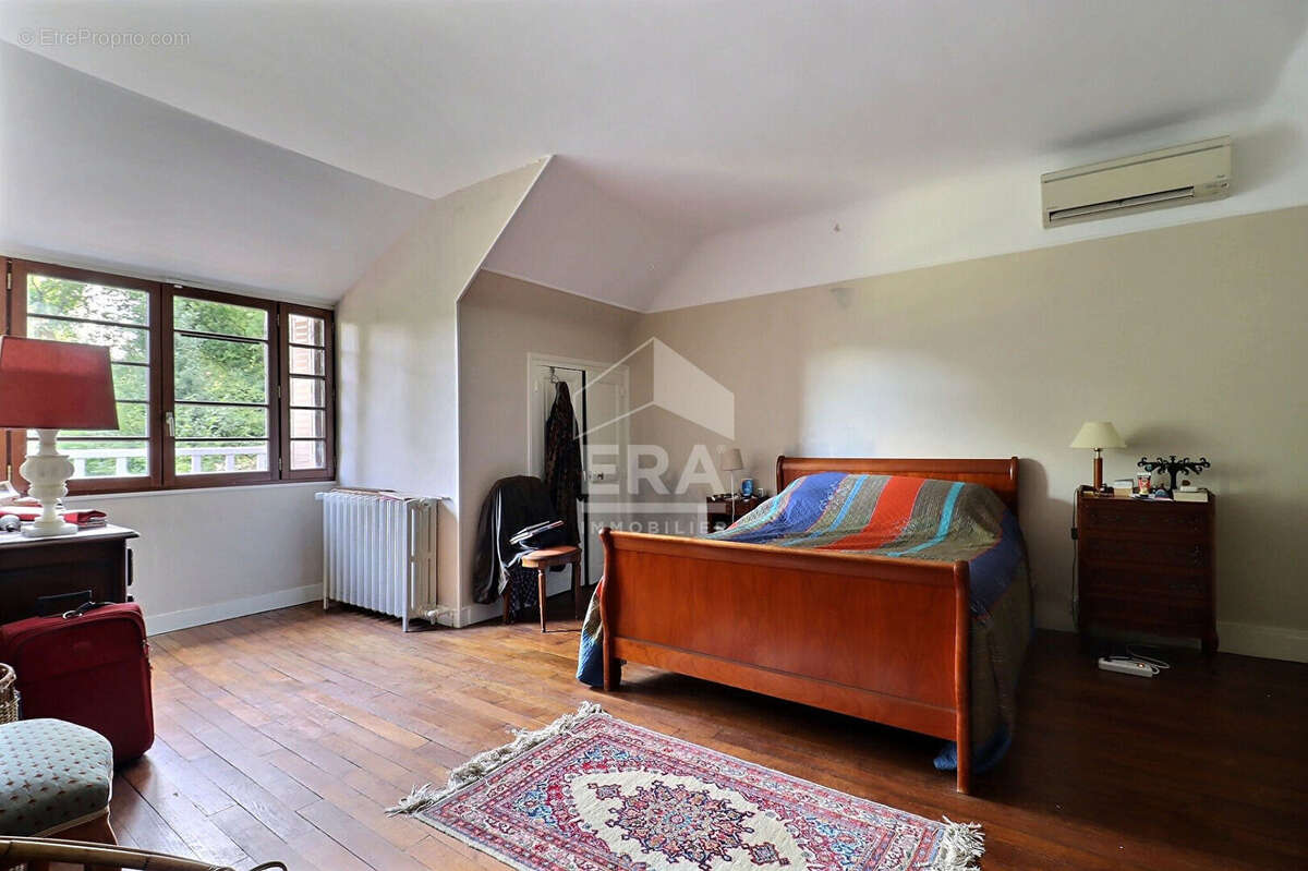 Maison 250m² à saint-cyr-la-rivière - photo 7