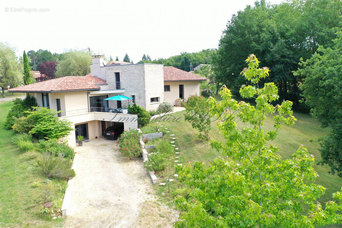 Maison à TRELISSAC