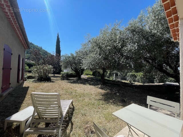 Maison familiale avec appartement et piscine sur 3020m2 de terrain - photo 17