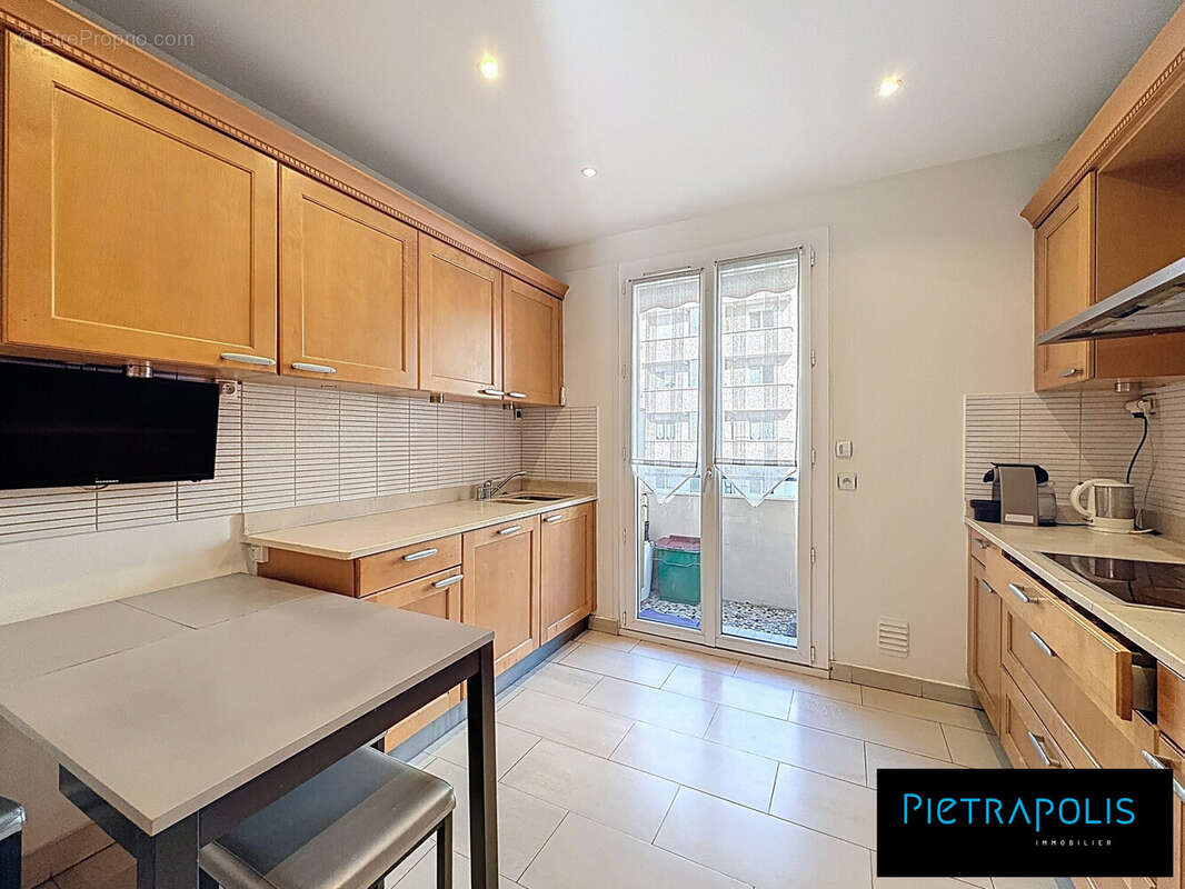 Appartement à LYON-6E