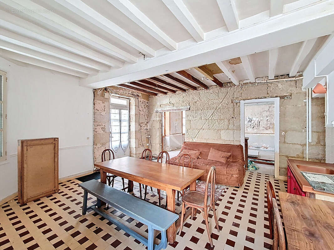 Maison à DOUE-LA-FONTAINE