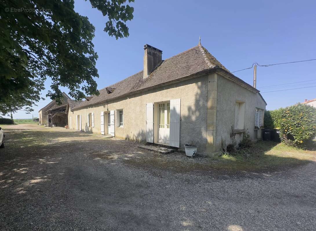 Maison à LAMONZIE-SAINT-MARTIN