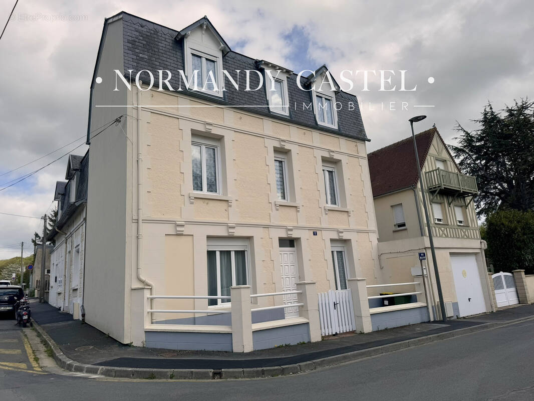 Maison à TROUVILLE-SUR-MER