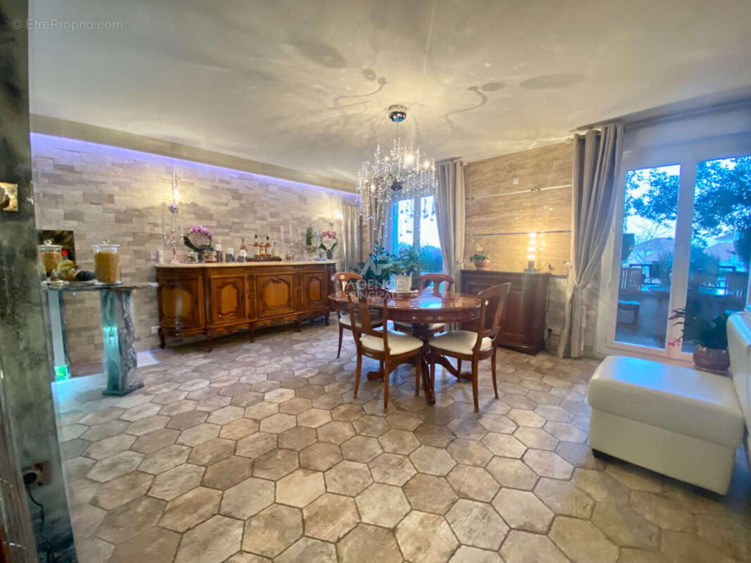 Appartement à SAINT-OUEN-L'AUMONE