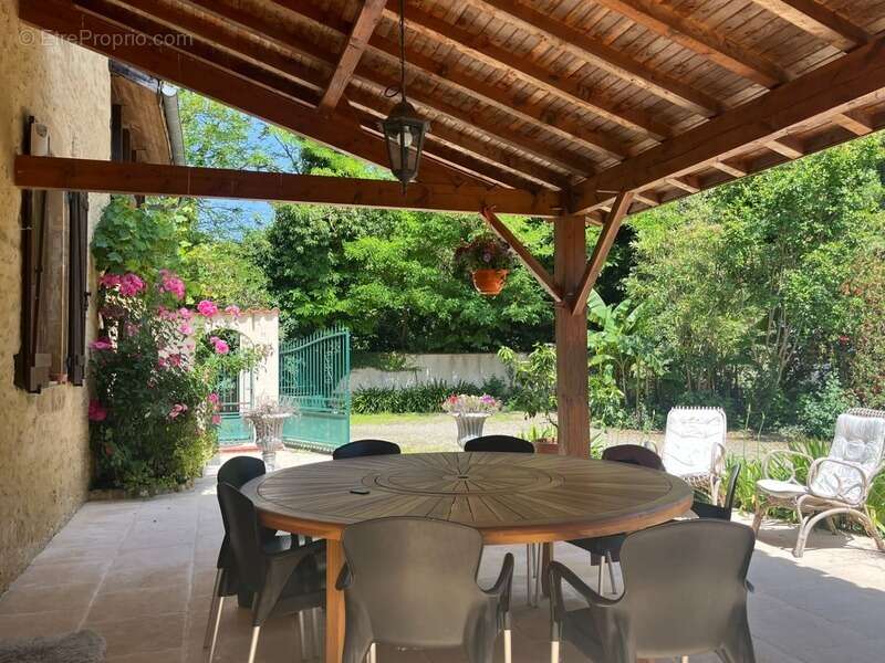 PLAISANCE (32): SANS TRAVAUX, MAISON XVIIIs restaurée avec élégance SUR 240M2 habitables, 6600m2 de jardin,géothermie,  puits, g - photo 58