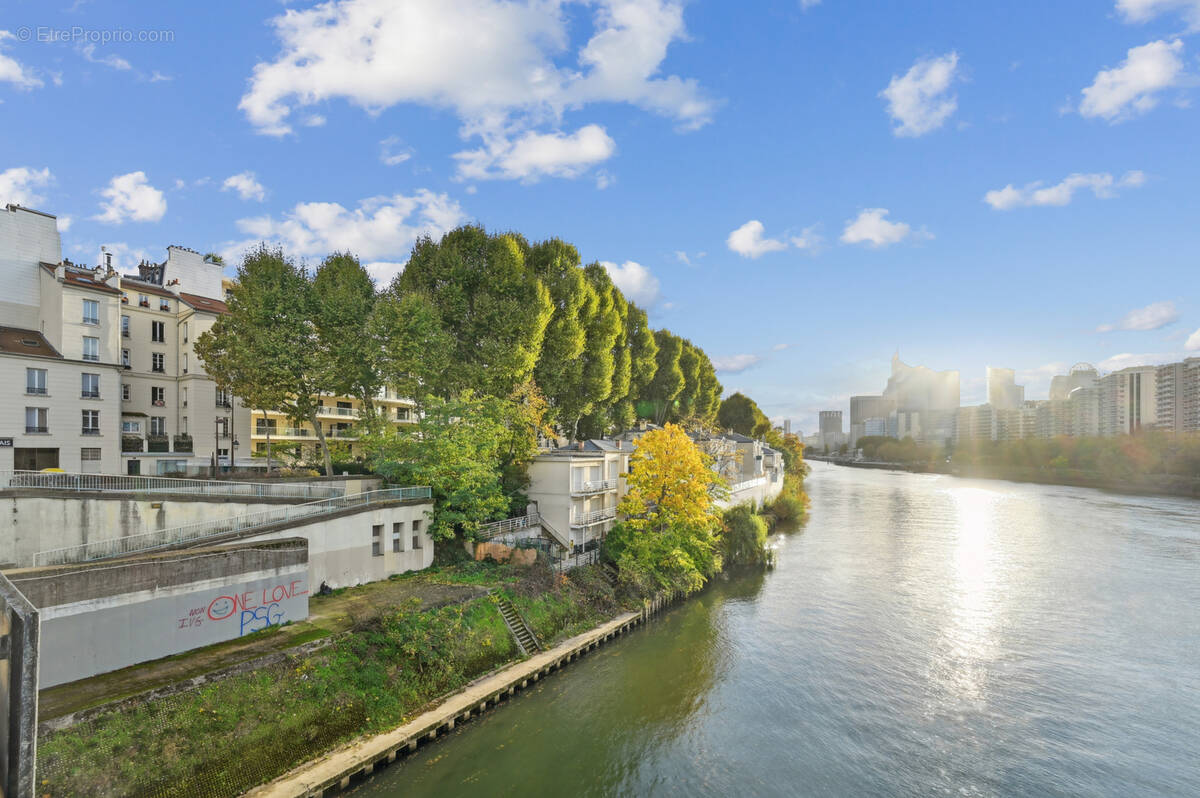 Appartement à NEUILLY-SUR-SEINE