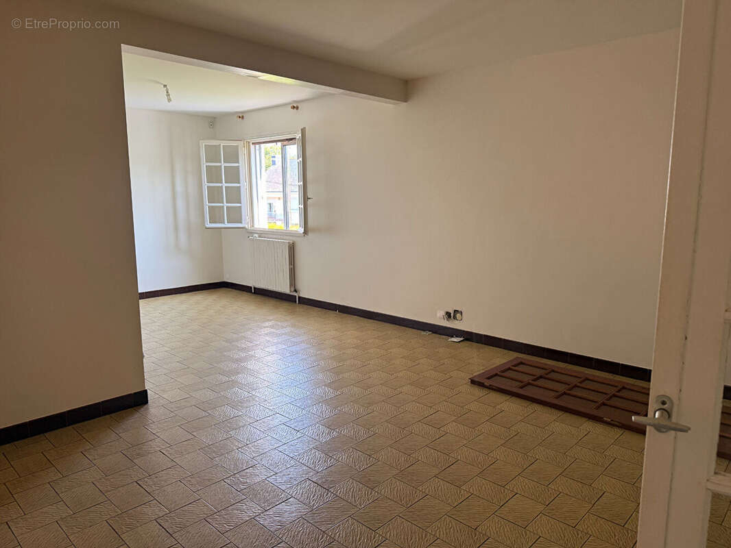 Maison à LOCMINE
