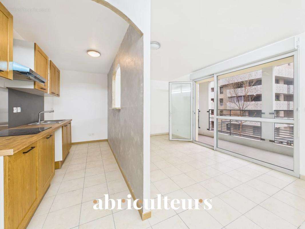 Appartement à MARSEILLE