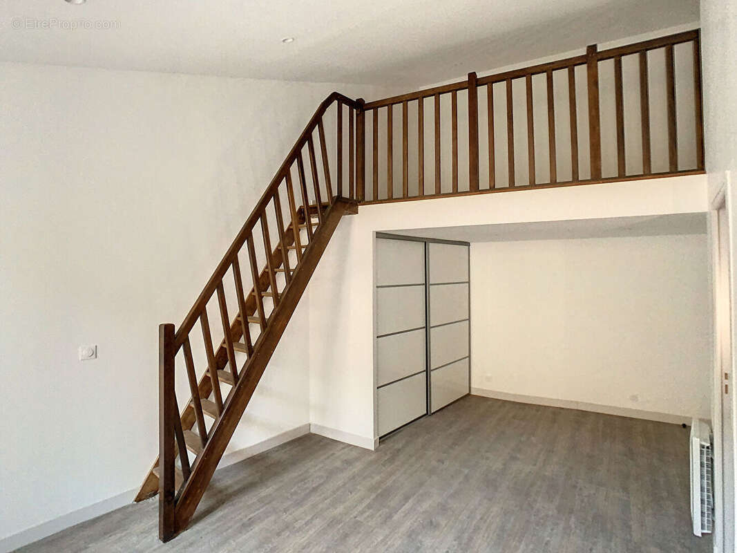 Appartement à MARSEILLE-6E
