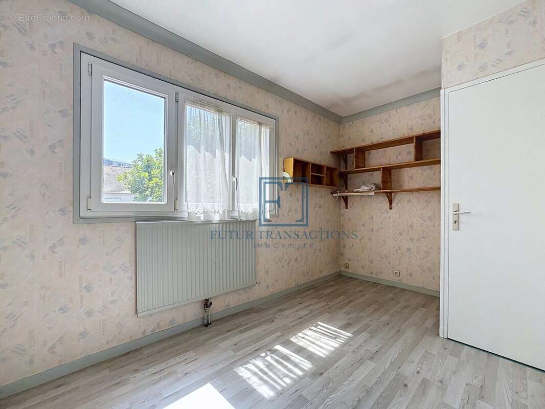Maison familiale 5 chambres à Élancourt - photo 8