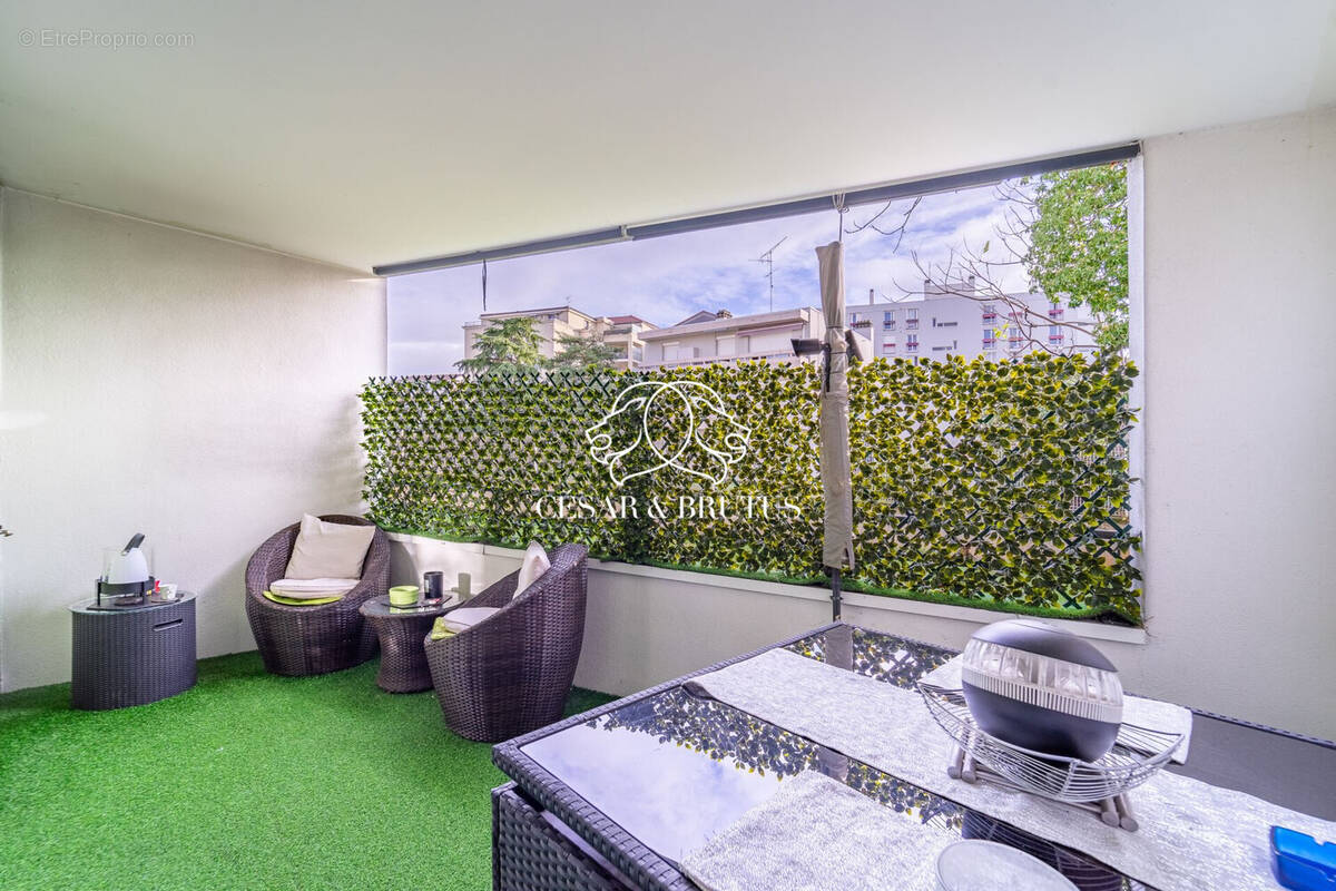 Appartement à SAINT-FONS