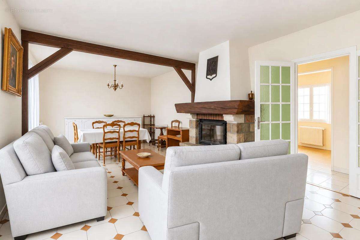 Maison à NOUAN-LE-FUZELIER