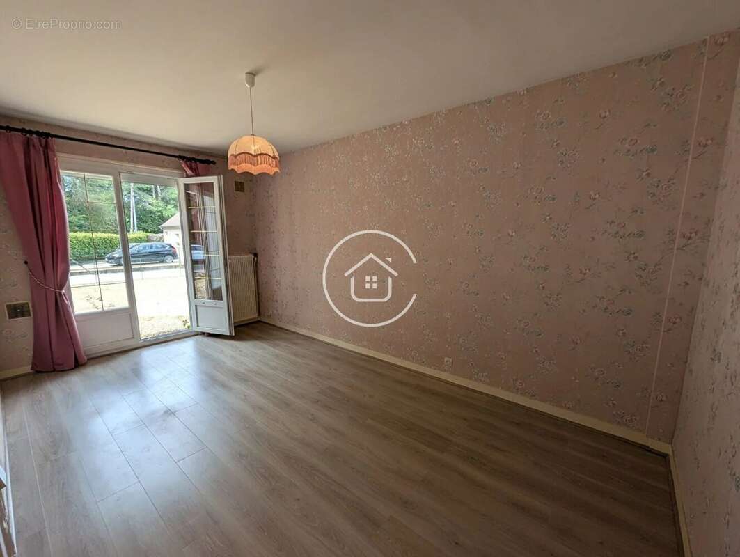 Maison 6 pièces à vendre à Cellettes - 185 000 € - photo 6