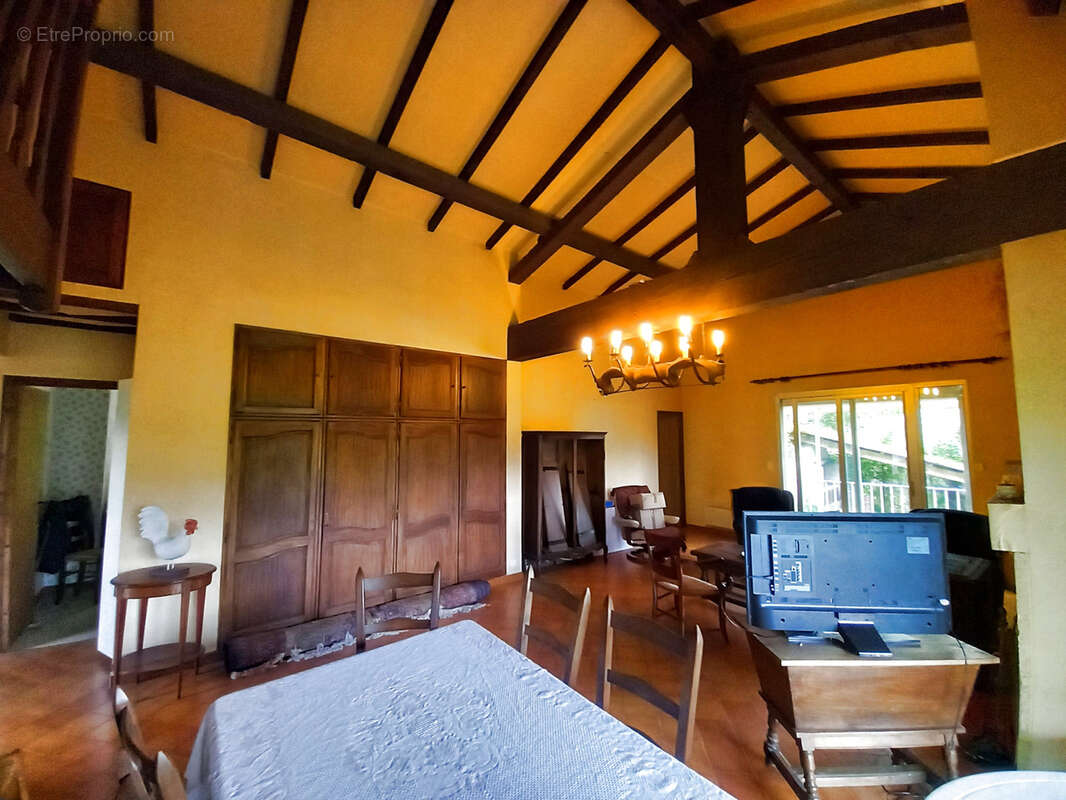 Maison à MONTAGNOL