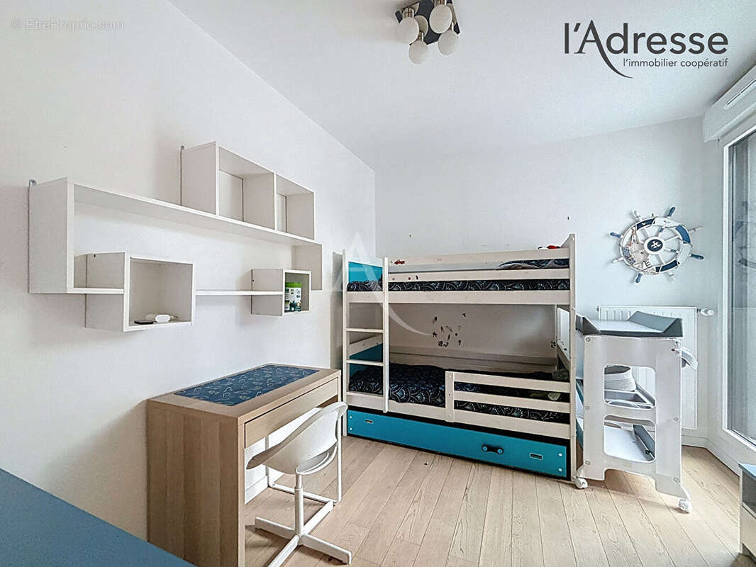 Appartement à SURESNES