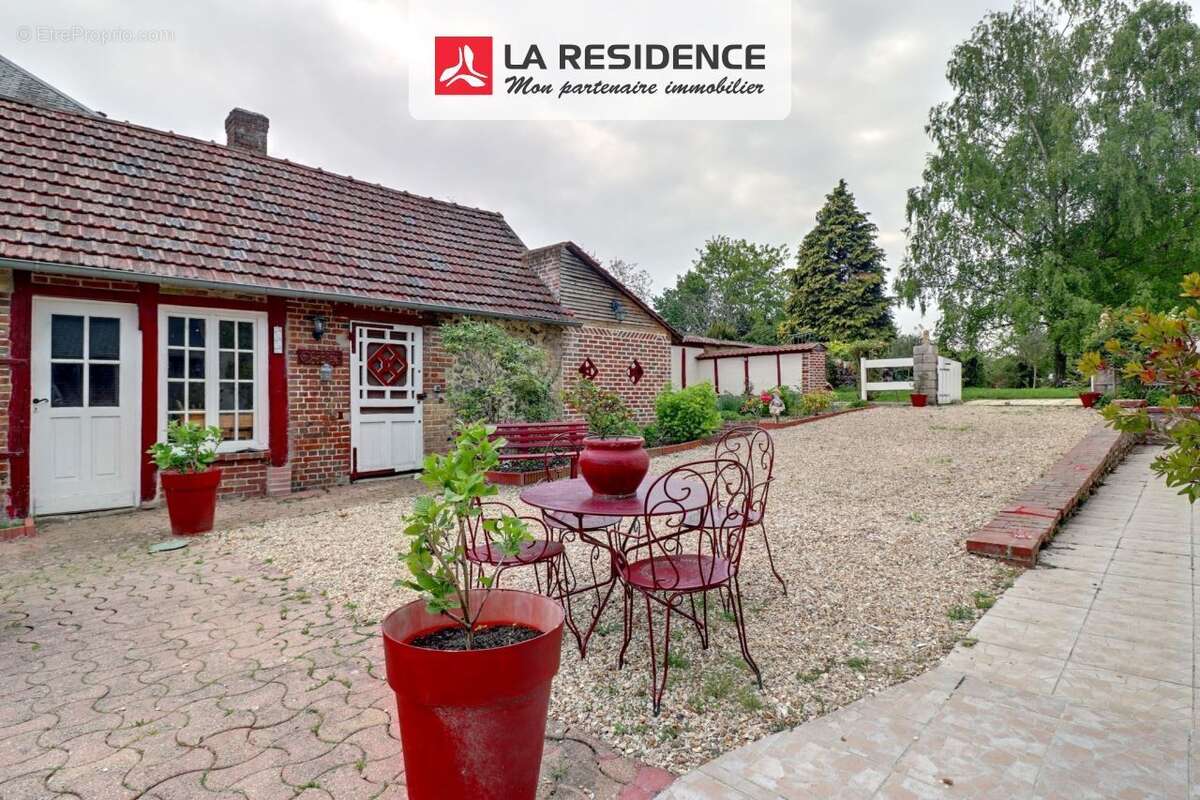 Maison à FORET-LA-FOLIE