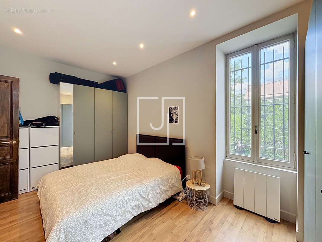 À vendre   Appartement T3 avec jardin, terrasse, cave et studio indépendant   Barcelonnette (04400) - photo 12
