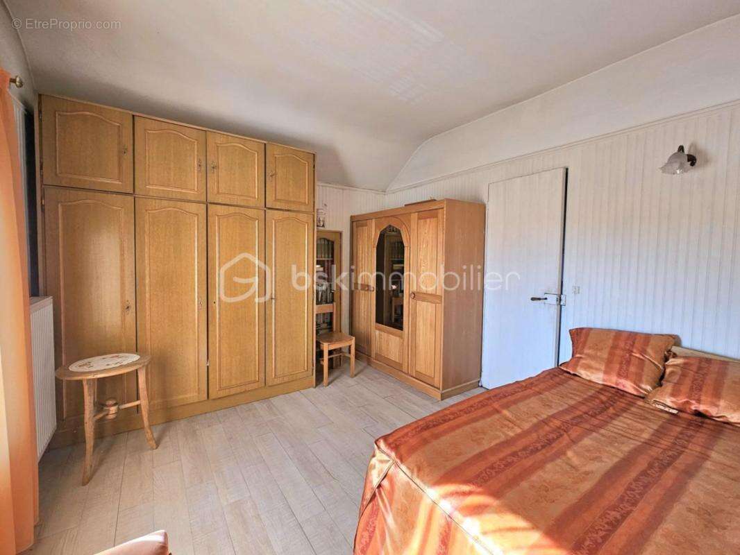 Pavillon possible 2 logements et 4 chambres 156m² garage jardin 340m² - photo 18