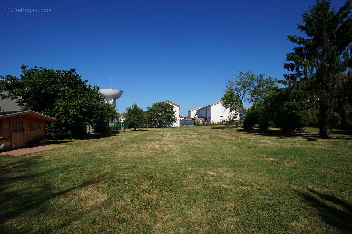 Terrain à SAINT-PALAIS-SUR-MER
