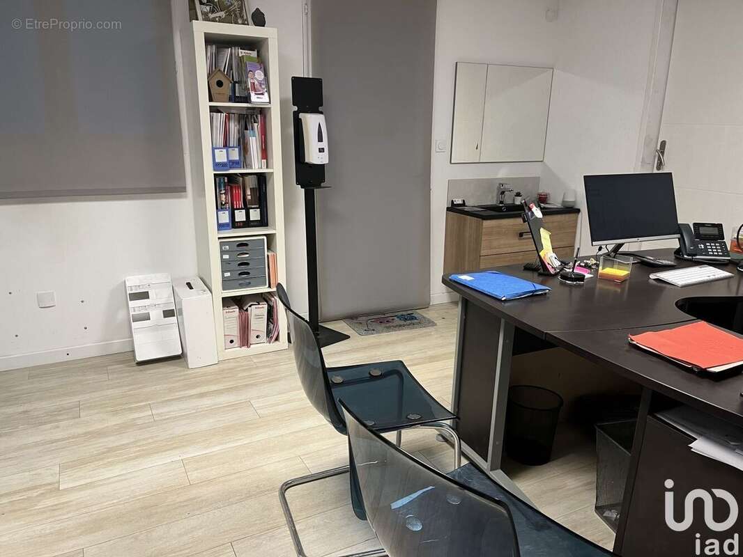 Photo 3 - Commerce à SAINT-MEEN-LE-GRAND