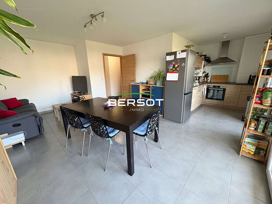 Appartement à SERRE-LES-SAPINS