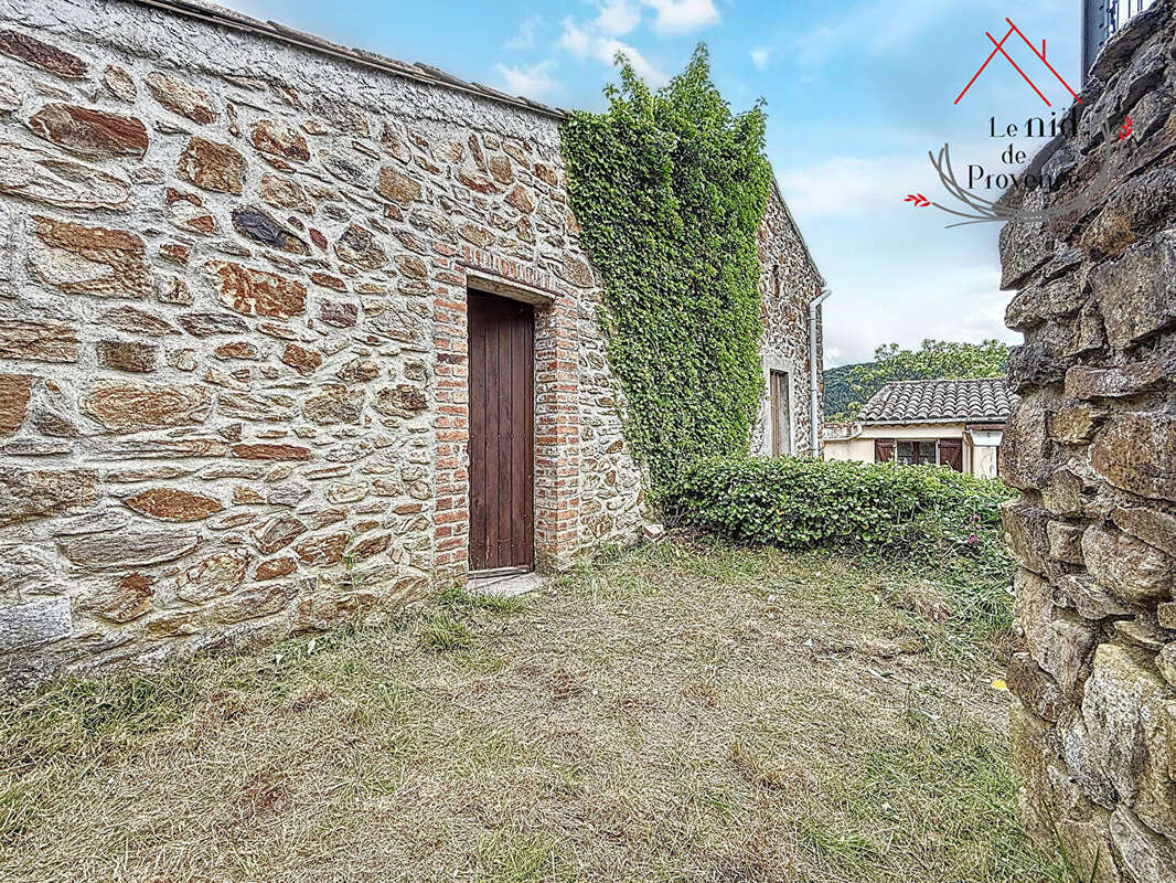 Maison à ROBIAC-ROCHESSADOULE