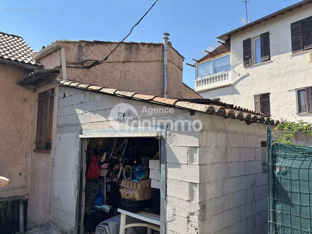 Maison à CONTES