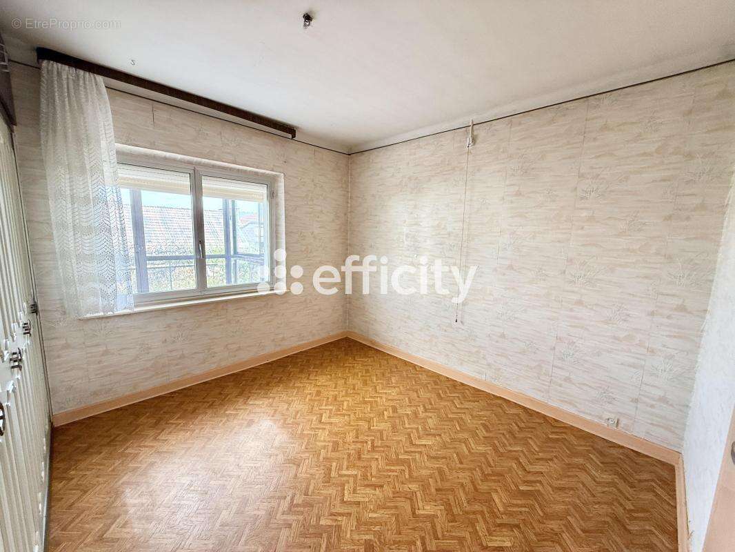 Maison 104 m² à Longwy  - photo 13