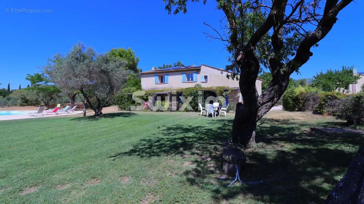 Maison à LOURMARIN