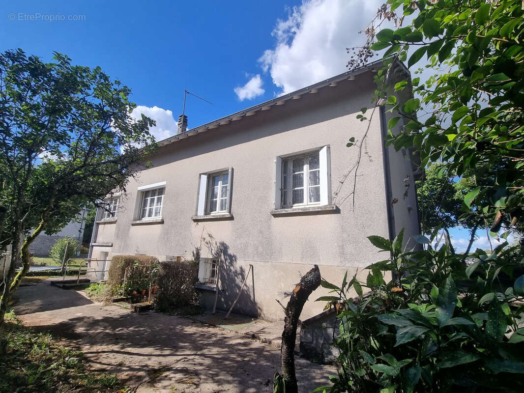 Maison à AIGURANDE