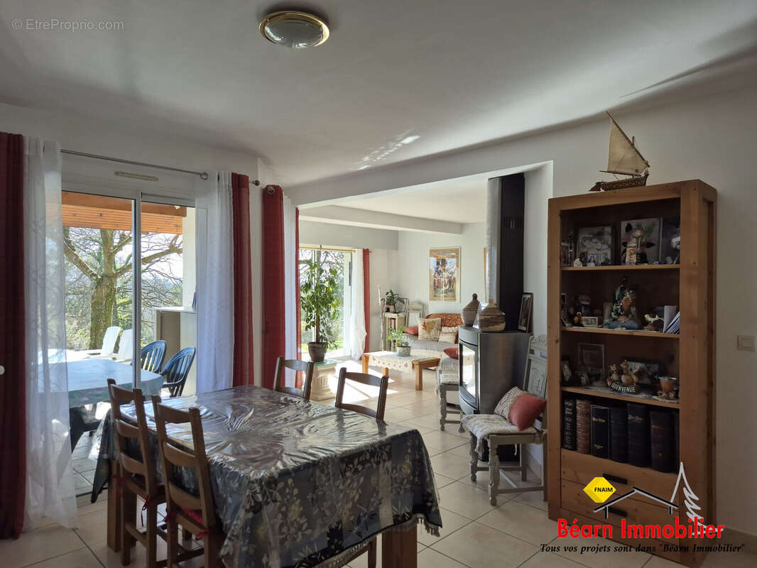 Maison 150 m² à Salies-De-Bearn  - photo 9