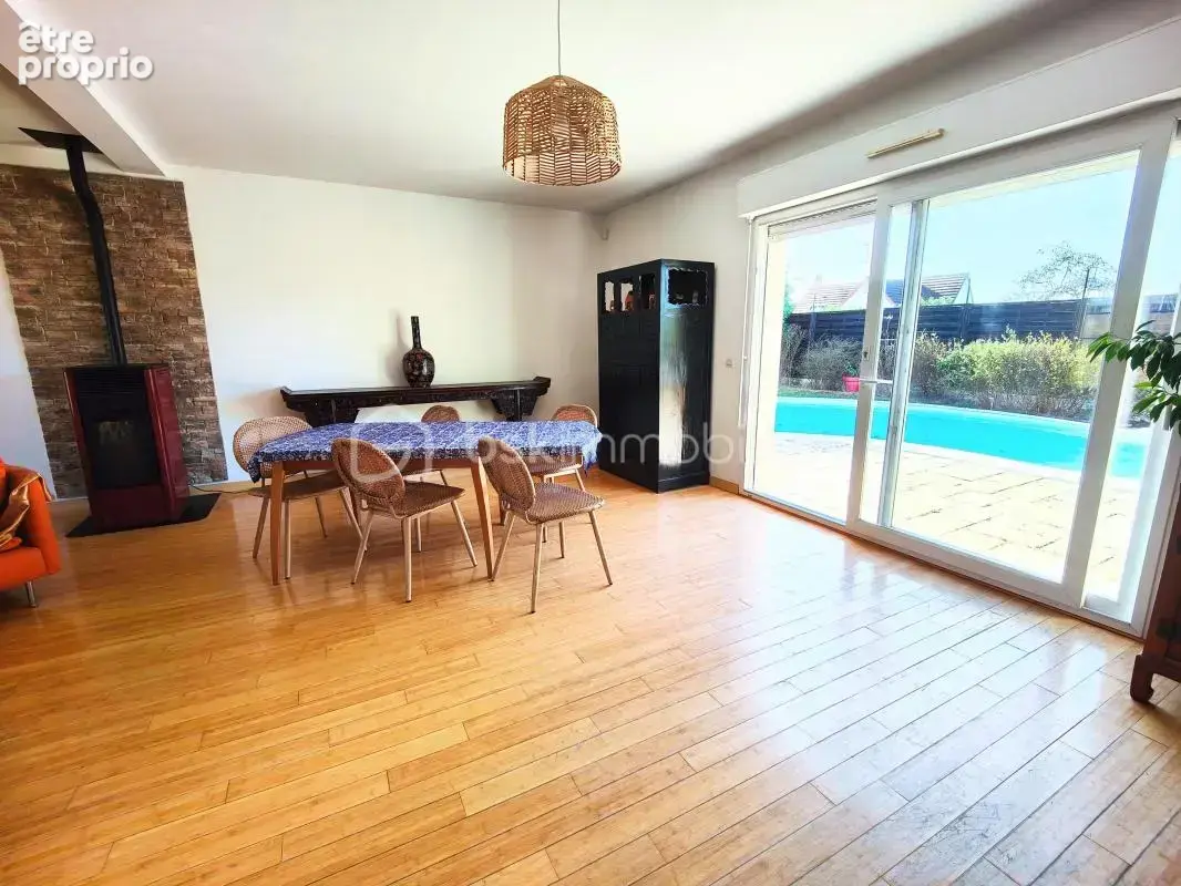 Belle maison familiale av 4 chambres, piscine chauffée et garage - photo 6